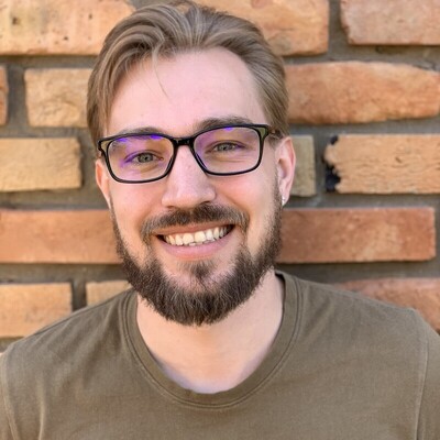 Андрей Новиков